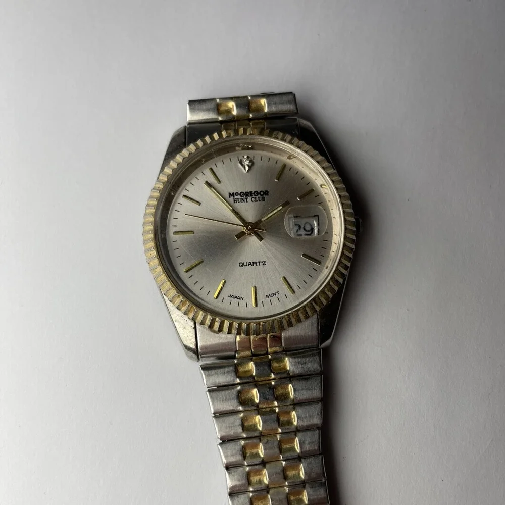 McGregor Hunt‎ Club Two-Tone Fluted Bezel Men's Watch Broken Band